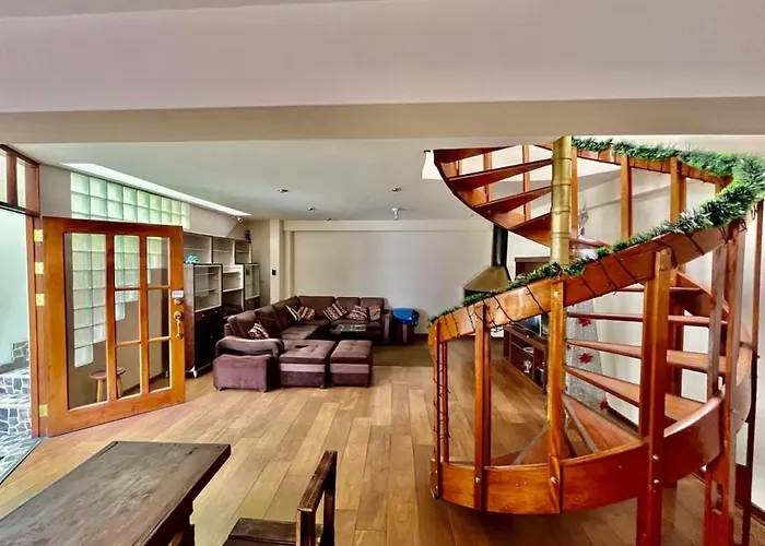 House Hostal *