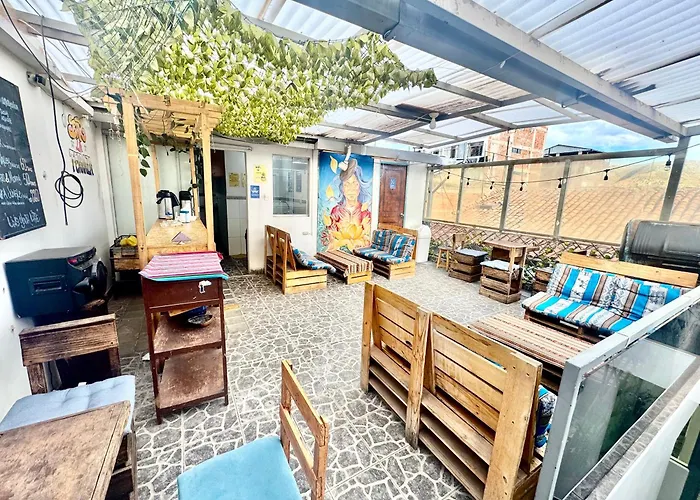 Hostal House