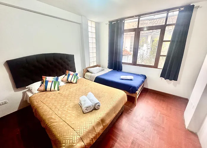 Hostal House *